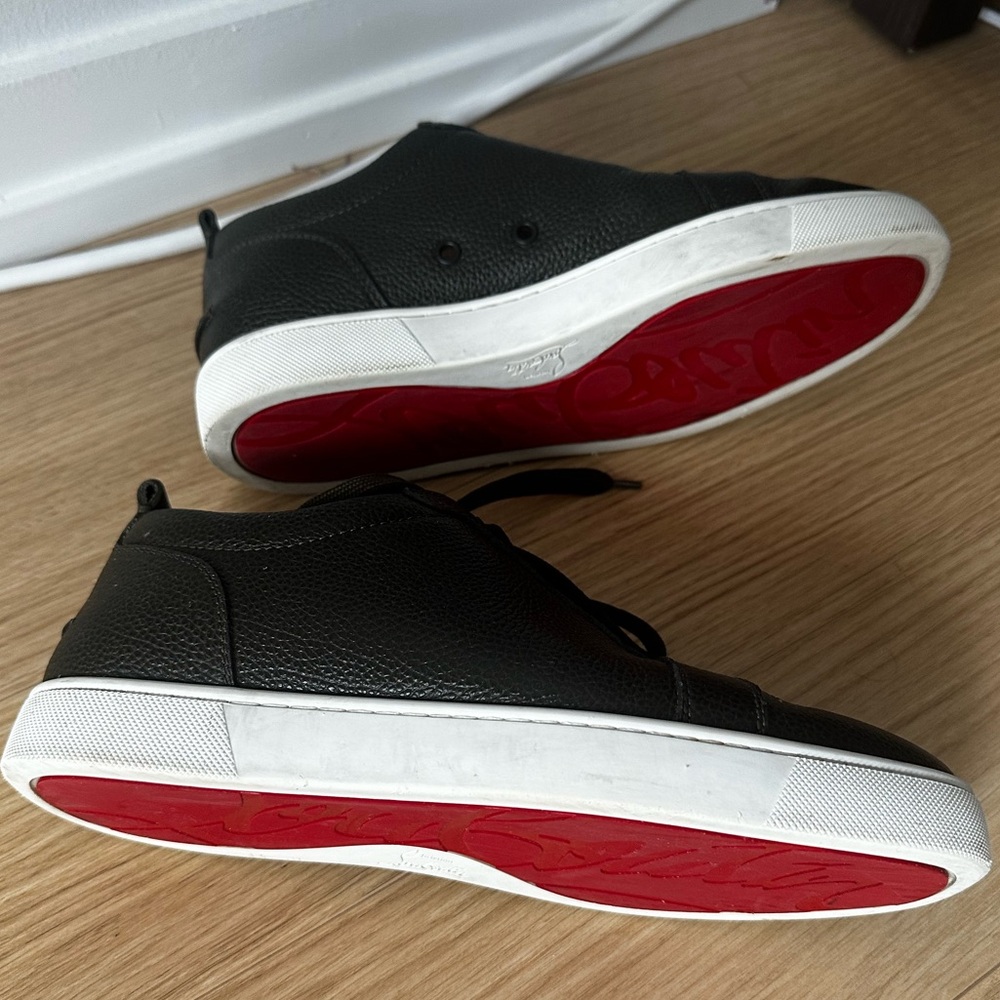 Christian Louboutin
Men’s Christian Louboutin Rantulow Low-Top Sneakers